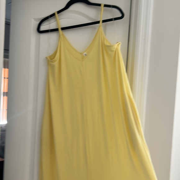 Yellow maxi dress - Picture 5 of 6